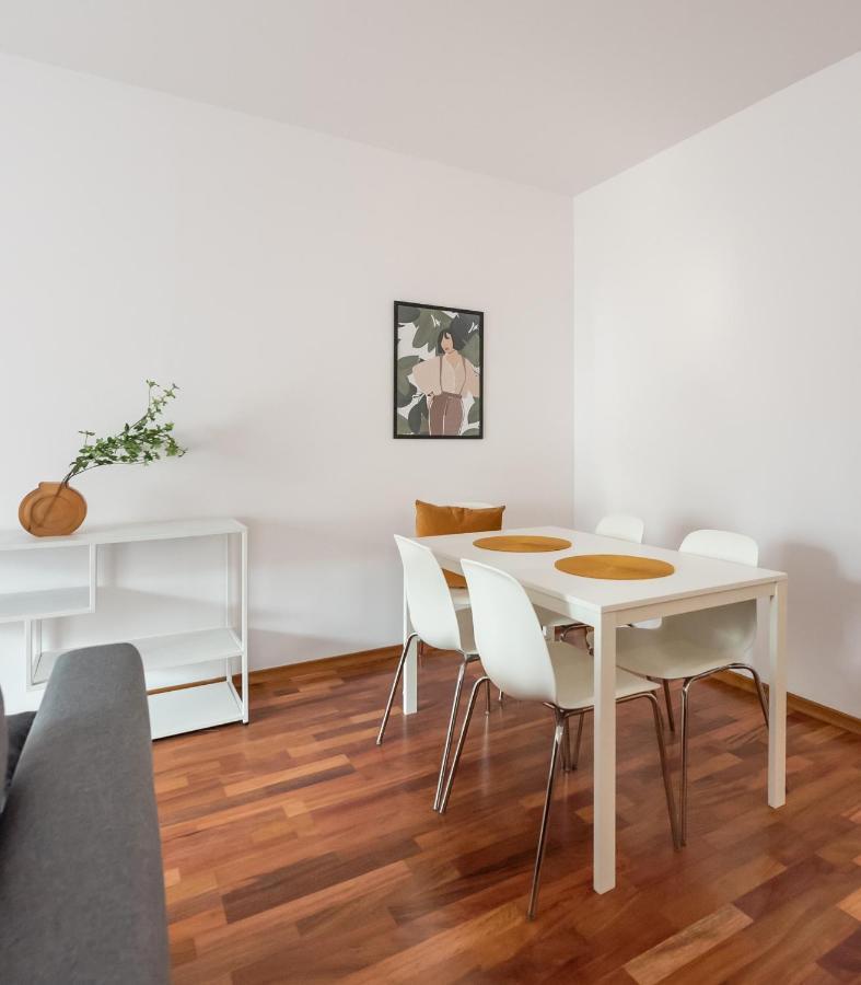 Wola Sunshine Apartment Free Parking 바르샤바 외부 사진
